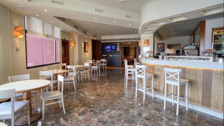 Hotel Montermoso اراندا دي دويرو المظهر الخارجي الصورة